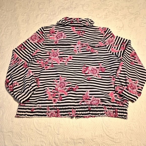 Chico's Zenergy women's size 3 or XL black & white stripe & flowers jacket VGUC - Picture 2 of 7